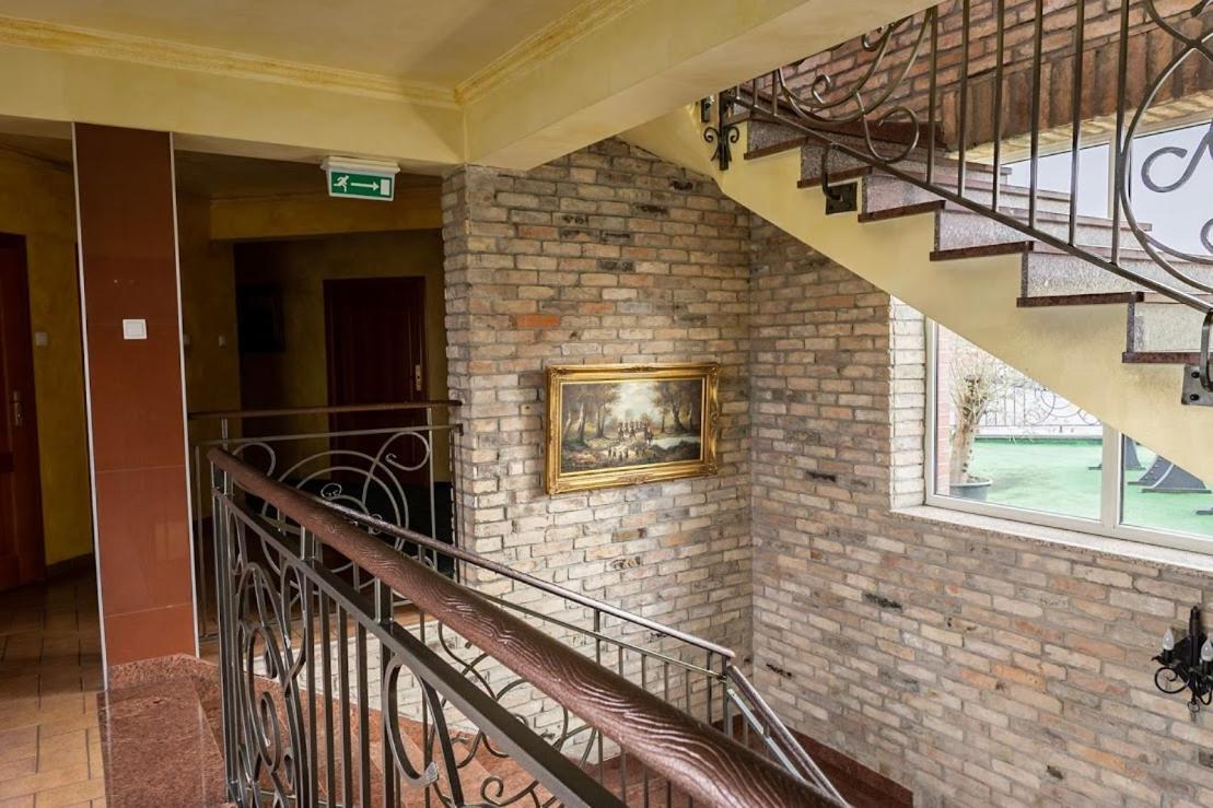 Hotel Bastion كوسترزين ناد أودري المظهر الخارجي الصورة