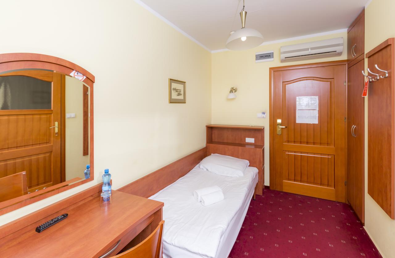 Hotel Bastion كوسترزين ناد أودري المظهر الخارجي الصورة